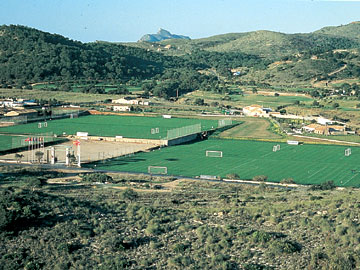 With eight natural grass football pitches, La Manga Club is one of Europe's largest training facilities